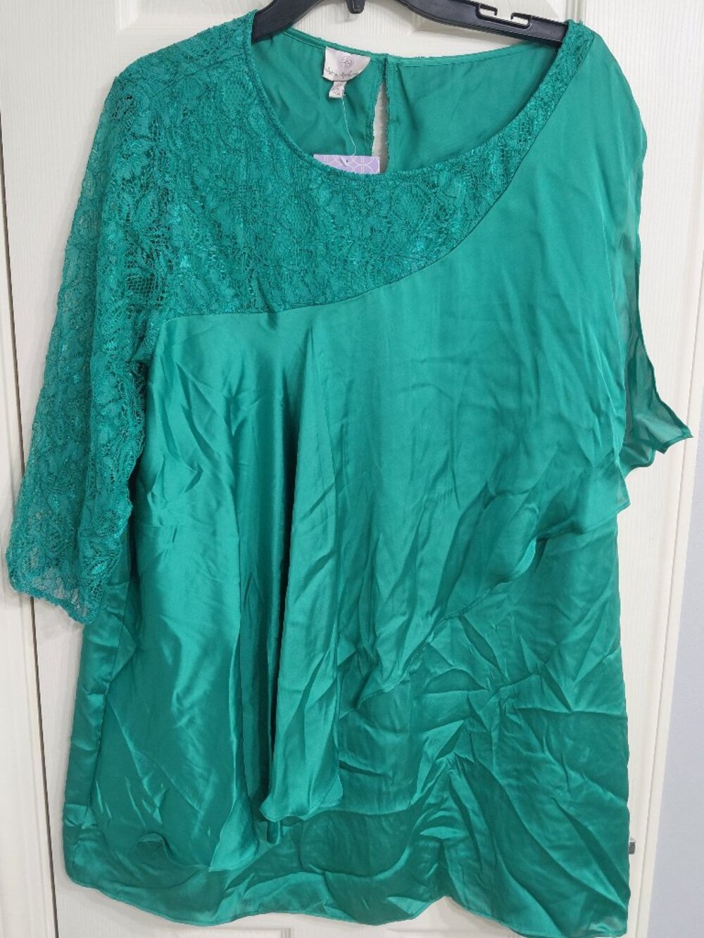 Green One-Sleeved Asymmetrical Blouse